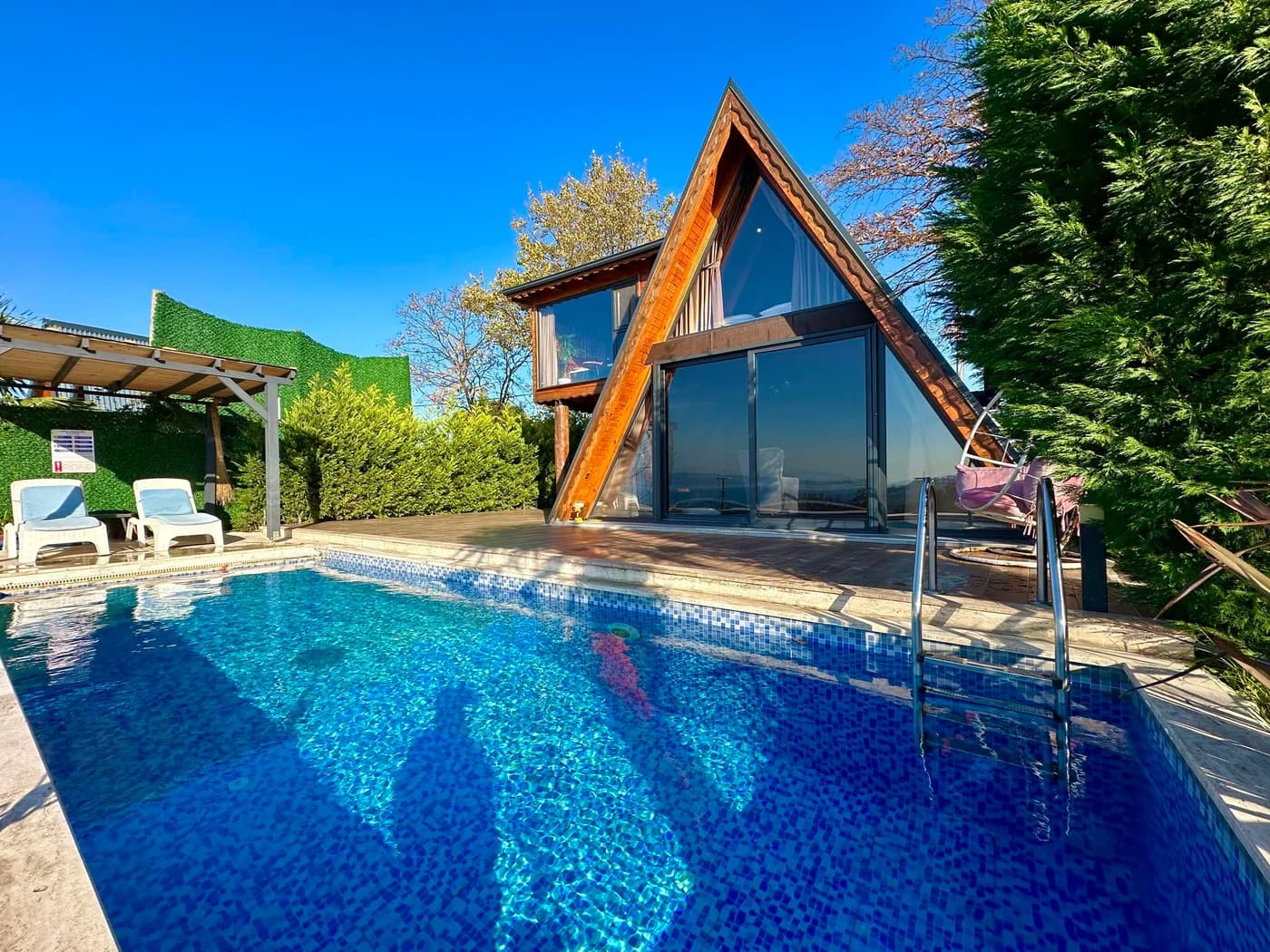 Sapanca bungalov bahçesi ve konaklama alanı